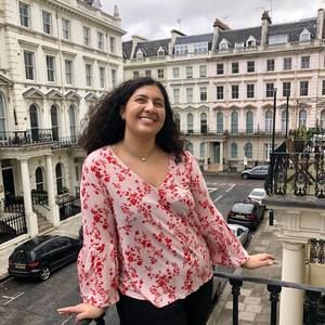 Meet your Posher, Valentina